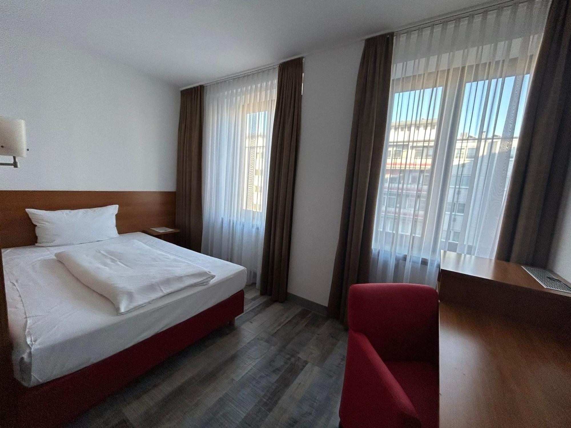 Hotel Fackelmann Nürnberg Eksteriør bilde
